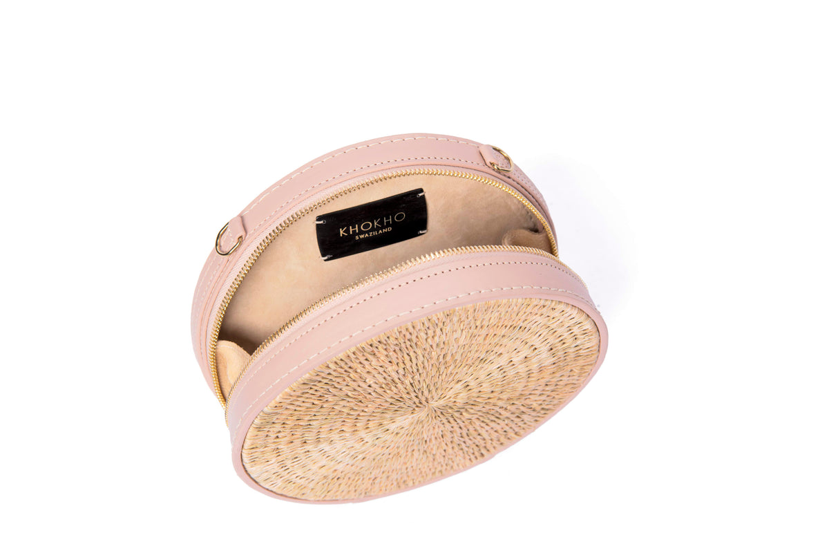 Sindi Handwoven Circular Crossbody Bag